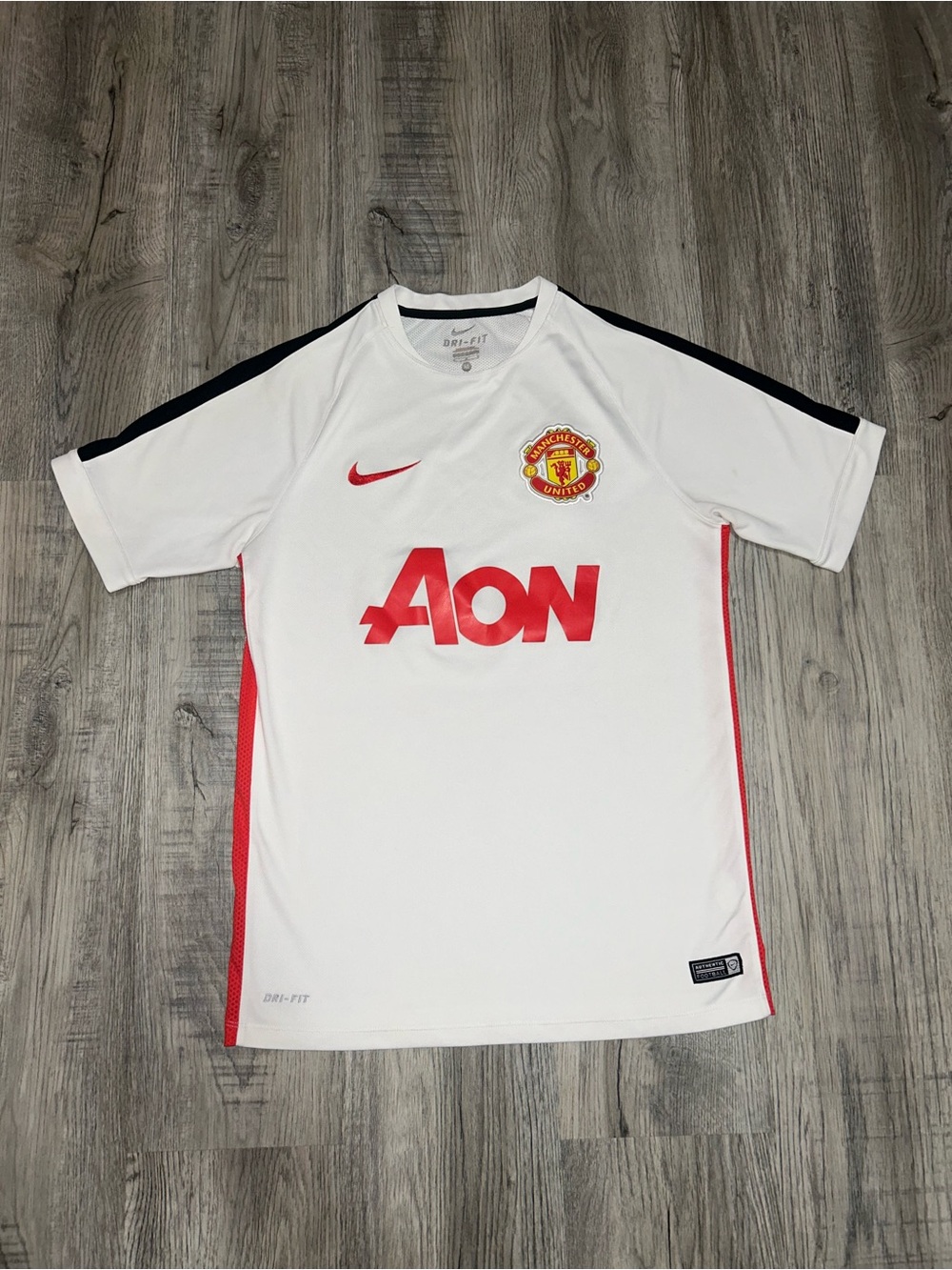 Manchester United 2014 training jersey size medium